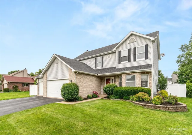 Homes for sale in Oswego, IL | 605 Woodchuck Trl, Oswego, IL 60543 | MLS# 12684860