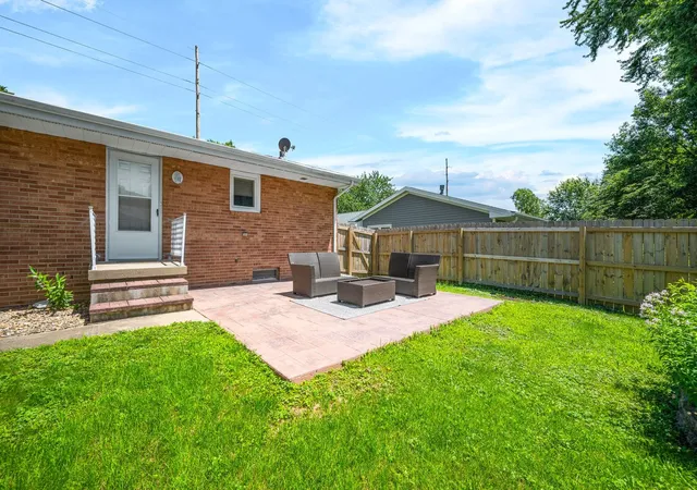 Homes for sale in Normal, IL | 205 S Cottage Ave, Normal, IL 61761 | MLS# 12684880