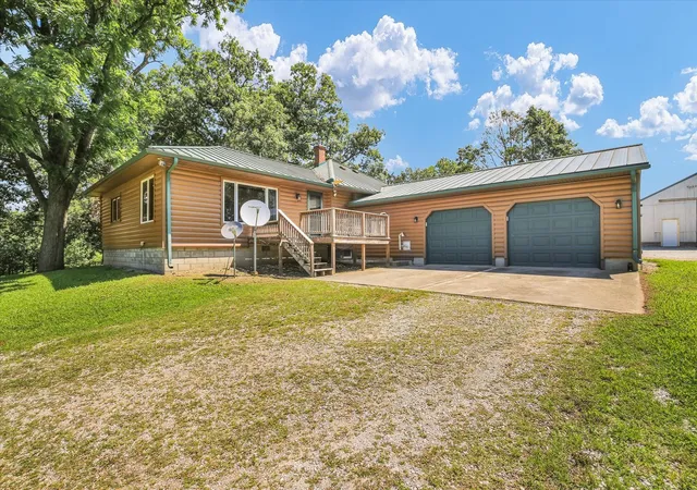 Photo 4 of Single family home for sale at 675 E 1950 North Rd, Monticello, IL 61856 | MLS# 12684886 | Listing updated on 2026-10-21