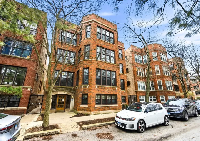 Homes for sale in Chicago, IL | 1215 E Madison Park Ave #3, Chicago, IL 60615 | MLS# 12684895