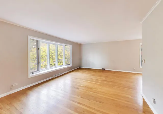 Photo 4 of Single family home for sale at 2436 Pick Dr, Glenview, IL 60025 | MLS# 12684905 | Listing updated on 2026-10-30