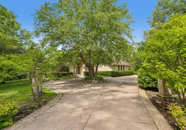 62nd image of 1191 Hunters Ln, Libertyville, IL 60048 | MLS# 12684921