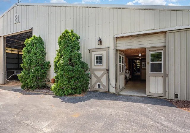 Homes for sale in Caledonia, IL | 5284 Harvey Rd, Caledonia, IL 61011 | MLS# 12684947