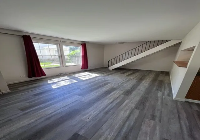 Photo 4 of Condo for sale at 518 Darlene Ln #C, Glendale Heights, IL 60139 | MLS# 12684977 | Listing updated on 2026-08-06