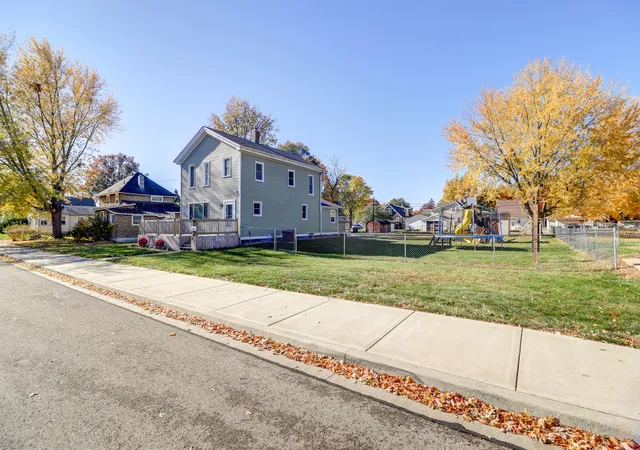Homes for sale in Sterling, IL | 1303 Johnson Ave, Sterling, IL 61081 | MLS# 12684998