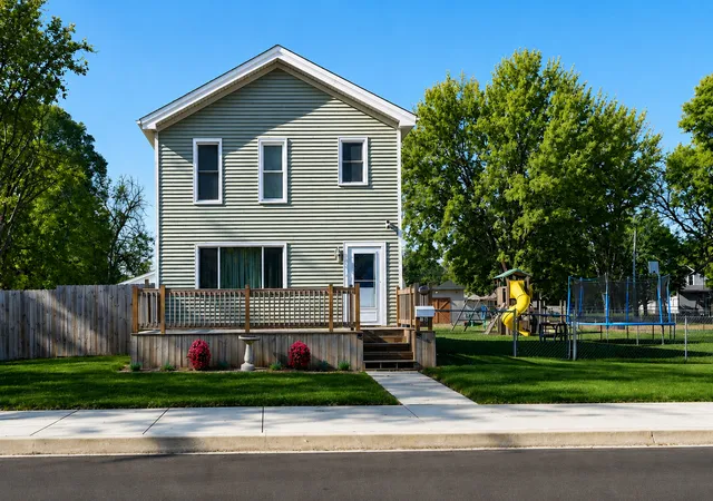 Homes for sale in Sterling, IL | 1303 Johnson Ave, Sterling, IL 61081 | MLS# 12684998