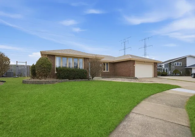 2nd image of 7545 Halesia Ct, Orland Park, IL 60462 | MLS# 12685004