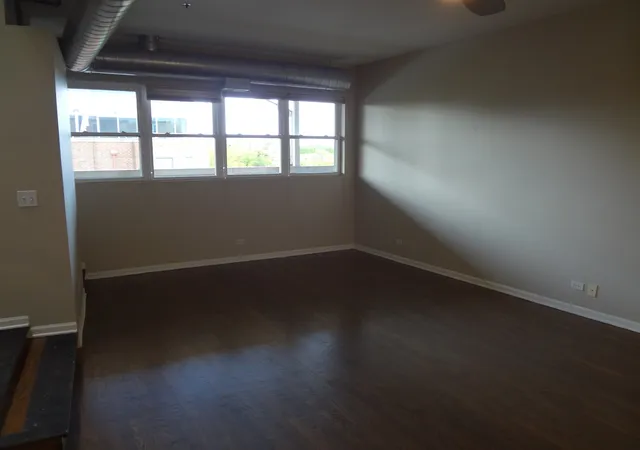 2nd image of 1834 Ridge Ave #137, Evanston, IL 60201 | MLS# 12685018