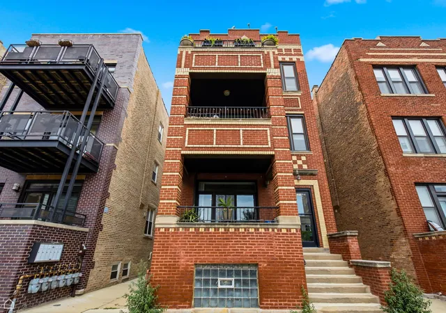 Photo 2 of Condo for sale at 2318 W Augusta Blvd #1A, Chicago, IL 60622 | MLS# 12685031 | Listing updated on 2026-09-24