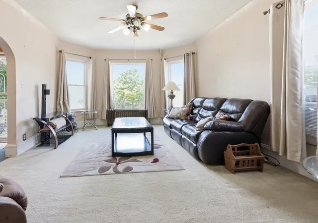 3rd image of 458 Winston Ave, Joliet, IL 60433 | MLS# 12685039