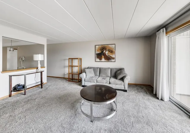 Homes for sale in Orland Park, IL | 9750 Koch Ct #2F, Orland Park, IL 60467 | MLS# 12685042