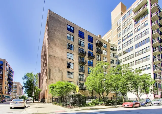 3rd image of 728 W Jackson Blvd #724, Chicago, IL 60661 | MLS# 12685101