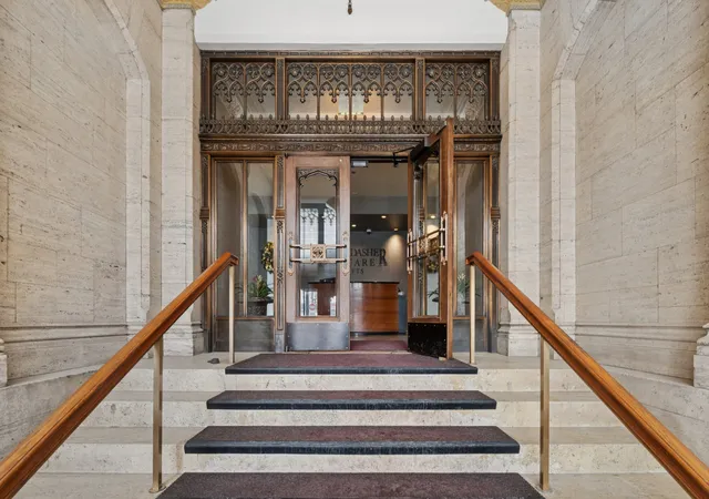 4th image of 728 W Jackson Blvd #724, Chicago, IL 60661 | MLS# 12685101