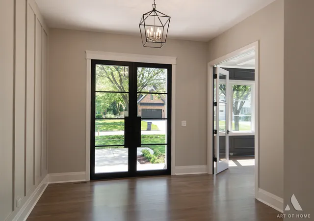 3rd image of 246 Holmes Ave, Clarendon Hills, IL 60514 | MLS# 12685111