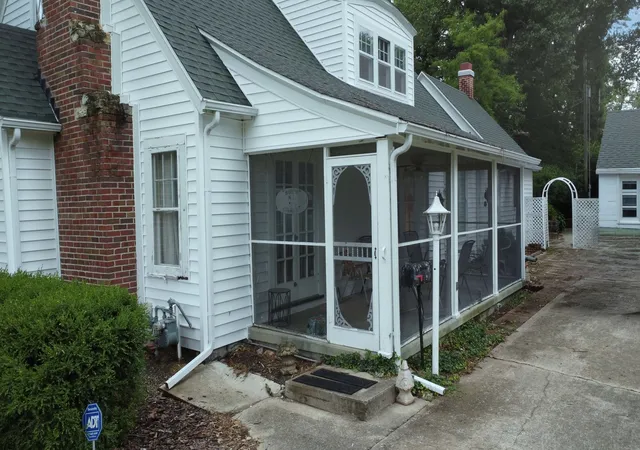 4th image of 120 E Washington Ave, Watseka, IL 60970 | MLS# 12685112