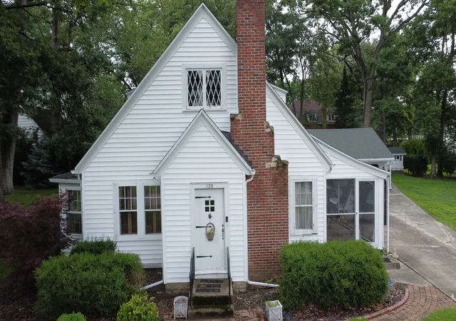 5th image of 120 E Washington Ave, Watseka, IL 60970 | MLS# 12685112