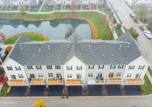 Homes for sale in Grayslake, IL | 582 Cannonball Dr #582, Grayslake, IL 60030 | MLS# 12685121