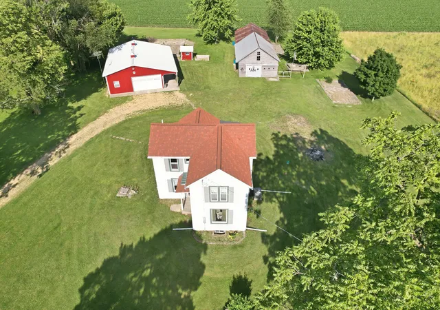 Homes for sale in Ashton, IL | 2074 Prairie Rd, Ashton, IL 61006 | MLS# 12685124