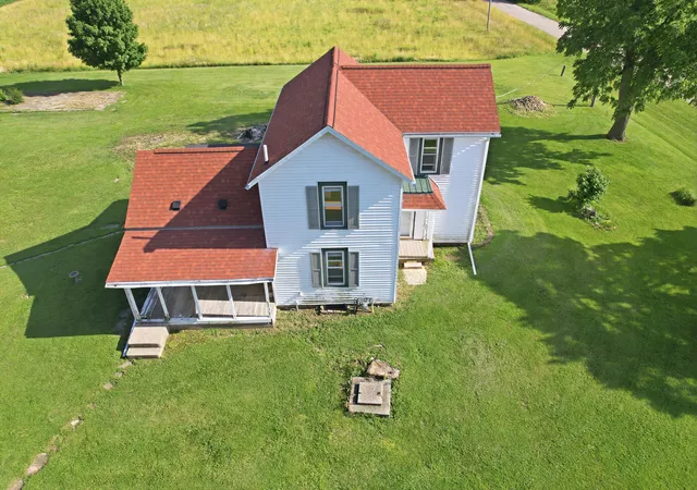 Homes for sale in Ashton, IL | 2074 Prairie Rd, Ashton, IL 61006 | MLS# 12685124