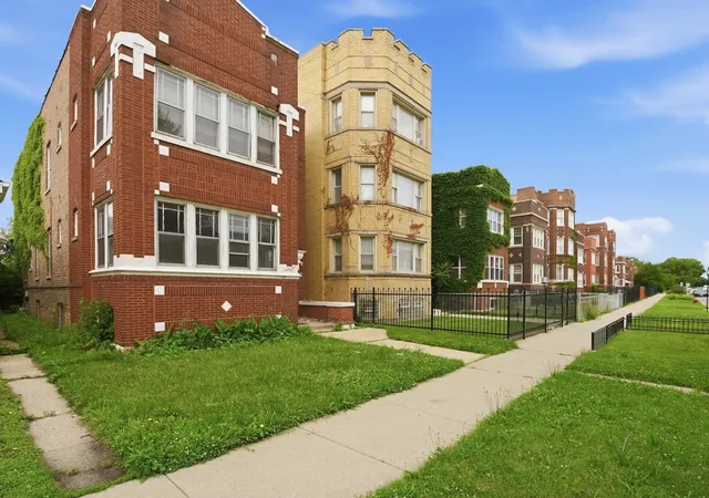 Homes for sale in Chicago, IL | 7842 S Constance Ave, Chicago, IL 60649 | MLS# 12685137