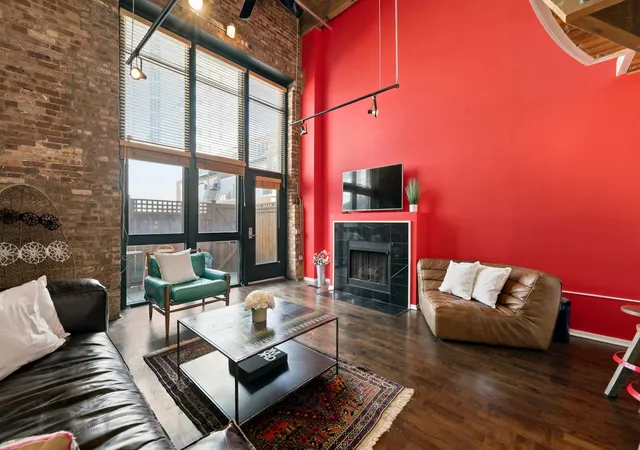 Homes for sale in Chicago, IL | 1632 S Indiana Ave, Chicago, IL 60616
