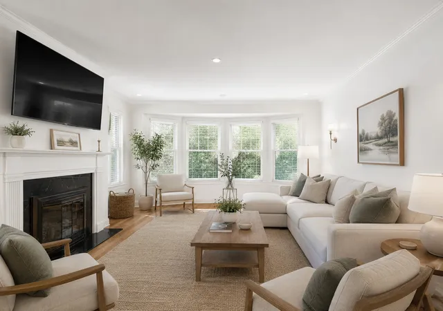 5th image of 2500 W Farwell Ave, Chicago, IL 60645 | MLS# 12685196