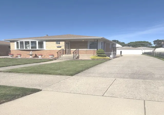 Photo 3 of Single family home for sale at 4047 Denley Ave, Schiller Park, IL 60176 | MLS# 12685236 | Listing updated on 2026-09-16