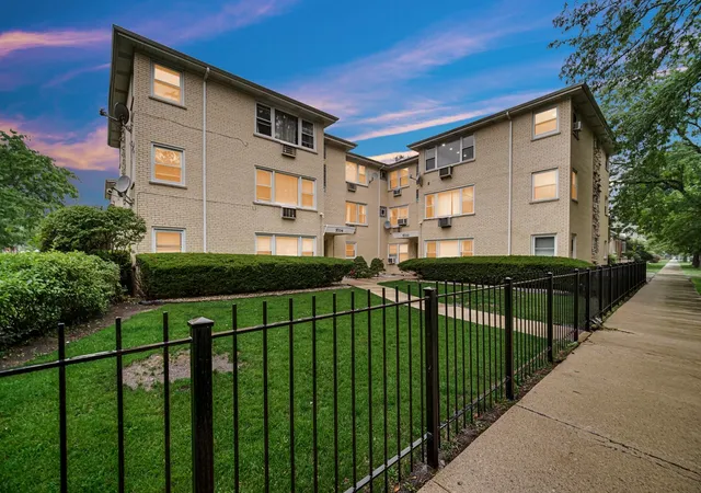 1st image of 5700 W Montrose Ave #3D, Chicago, IL 60634 | MLS# 12685268
