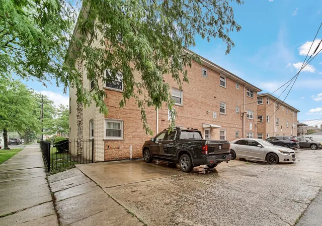 21st image of 5700 W Montrose Ave #3D, Chicago, IL 60634 | MLS# 12685268