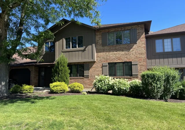 1st image of 7632 W Arquilla Dr #2A, Palos Heights, IL 60463 | MLS# 12685281