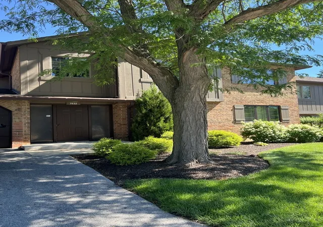 2nd image of 7632 W Arquilla Dr #2A, Palos Heights, IL 60463 | MLS# 12685281