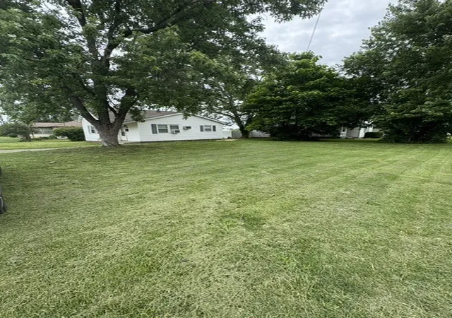 8th image of 105 S 3rd St, Marion, IL 62959 | MLS# 12685327