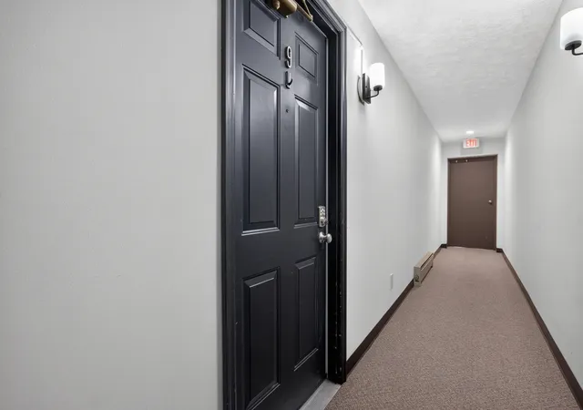 2nd image of 1111 E Jefferson St #9, Bloomington, IL 61701 | MLS# 12685353