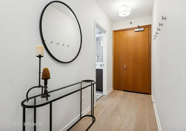 Homes for sale in Chicago, IL | 501 N Clinton St #704, Chicago, IL 60654 | MLS# 12685360