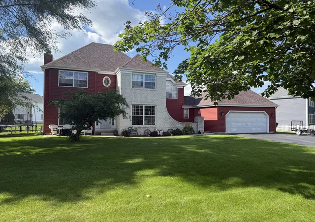 Homes for sale in Marengo, IL | 940 Beaver Pond Dr, Marengo, IL 60152 | MLS# 12685437
