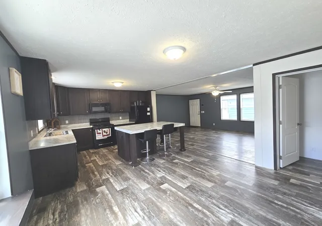 Photo 3 of Manufactured home for sale at 314 Huston Ct, Round Lake, IL 60073 | MLS# 12685440 | Listing updated on 2026-09-14