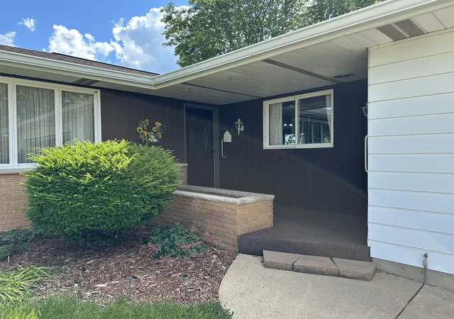 Homes for sale in Freeport, IL | 4430 Il Rte 26 N, Freeport, IL 61032 | MLS# 12685447