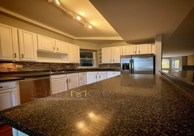 Homes for sale in Chicago, IL | 1108 E Marquette Rd, Chicago, IL 60637