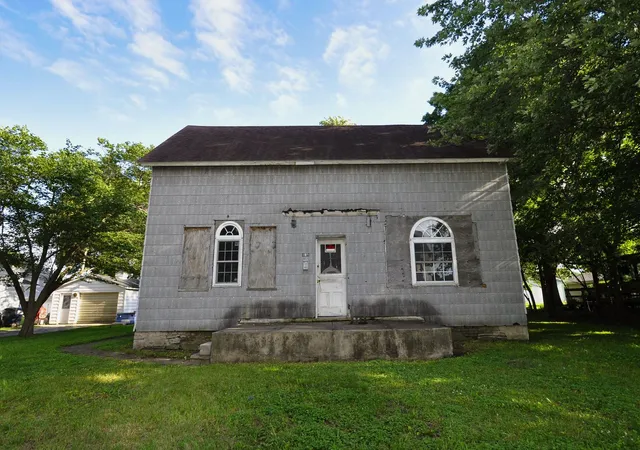 Homes for sale in Mount Olive, IL | 108 W 1st South St, Mount Olive, IL 62069 | MLS# 12685459