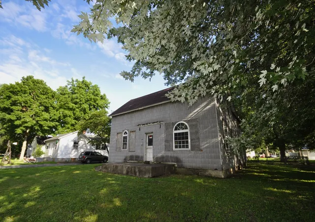 Homes for sale in Mount Olive, IL | 108 W 1st South St, Mount Olive, IL 62069 | MLS# 12685459