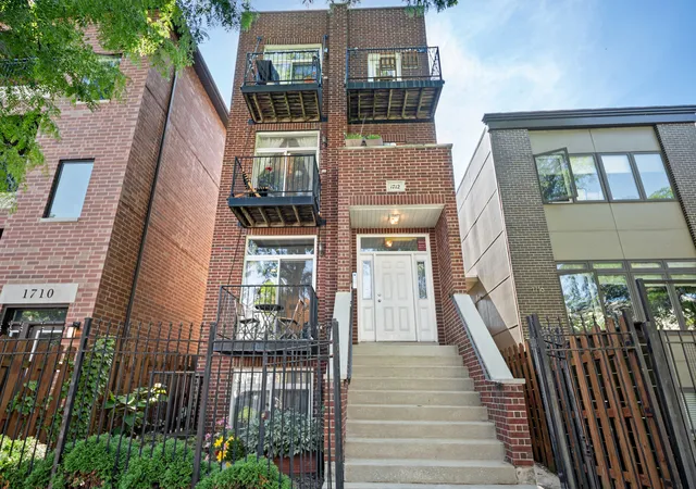 Homes for sale in Chicago, IL | 1712 N Albany Ave #1, Chicago, IL 60647 | MLS# 12685469