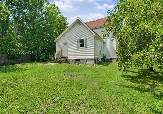 Photo 3 of Single family home for sale at 210 S Lott Blvd, Gibson City, IL 60936 | MLS# 12685489 | Listing updated on 2026-10-05