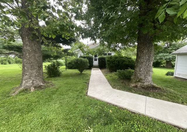 1st image of 990 N 1875 St, St Peter, IL 62880 | MLS# 12685517