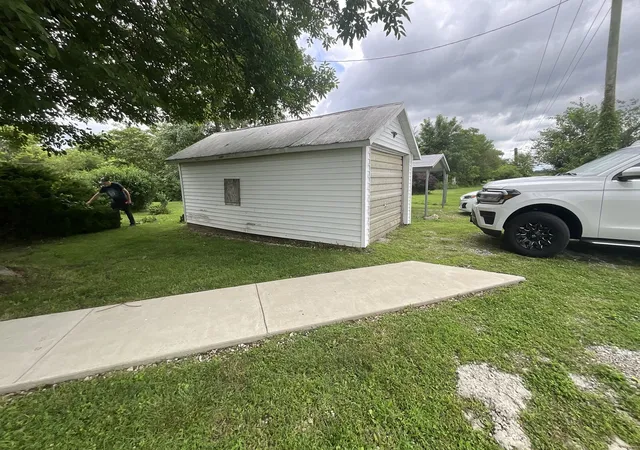 2nd image of 990 N 1875 St, St Peter, IL 62880 | MLS# 12685517