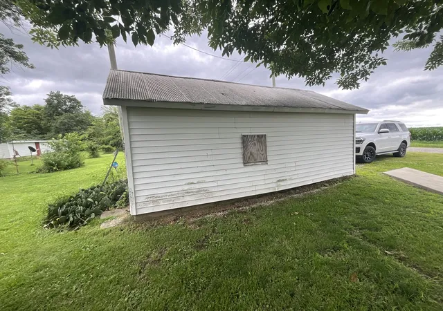 5th image of 990 N 1875 St, St Peter, IL 62880 | MLS# 12685517