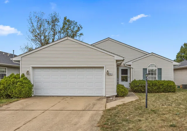Single family home for sale at 709 Erin Dr, Champaign, IL 61822 | MLS# 12685519