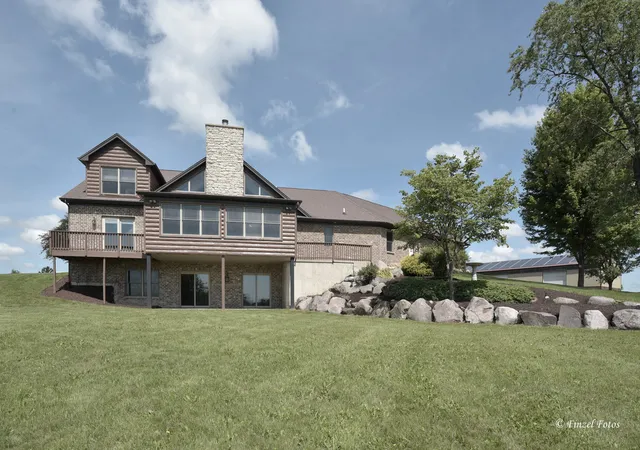 Photo 2 of Single family home for sale at 12505 Beaverton Rd, Poplar Grove, IL 61065 | MLS# 12685530 | Listing updated on 2026-08-26