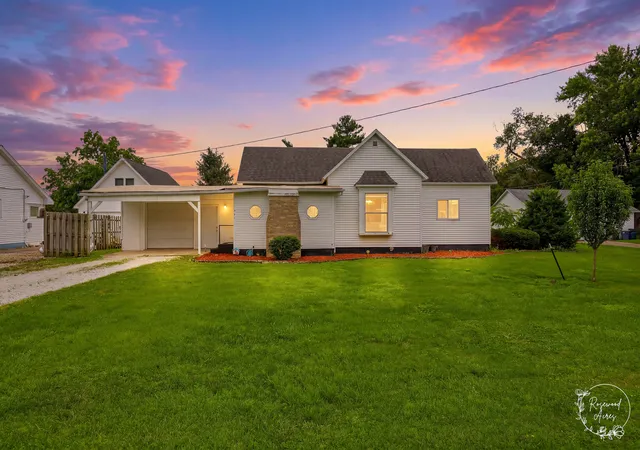 1st image of 403 South St, Crescent City, IL 60928 | MLS# 12685580