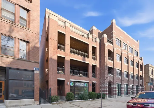 Homes for sale in Chicago, IL | 4821 N Damen Ave #4, Chicago, IL 60625 | MLS# 12685601