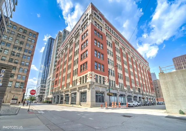 732 S Financial Pl, 732 S Financial Pl, Chicago, IL 60605